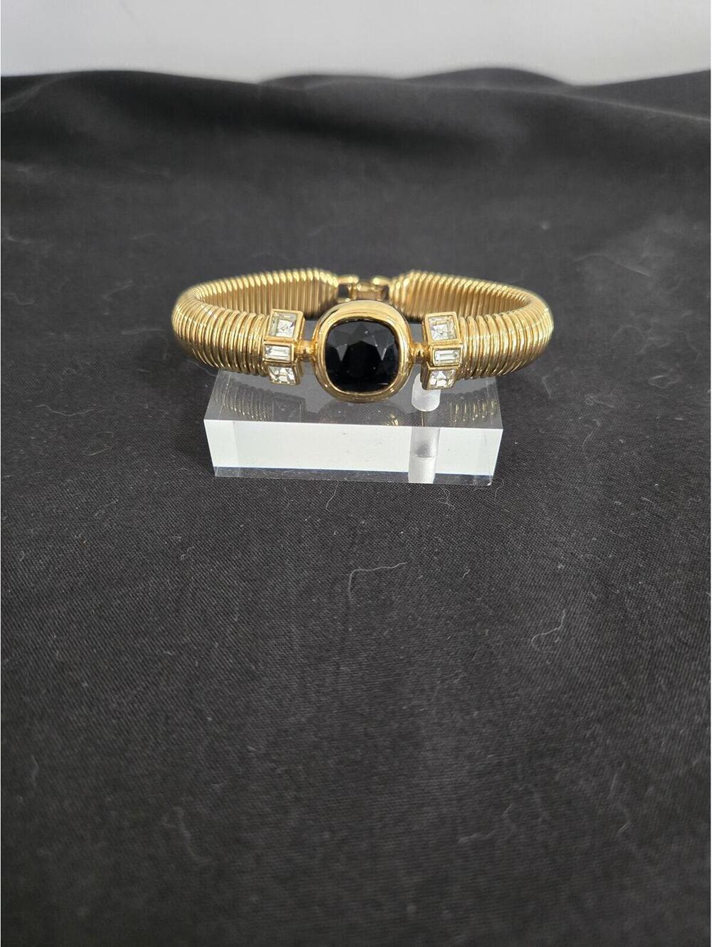 Nina Ricci Gold Tone Black Stone Bracelet Rhinestone Accent Designer Link